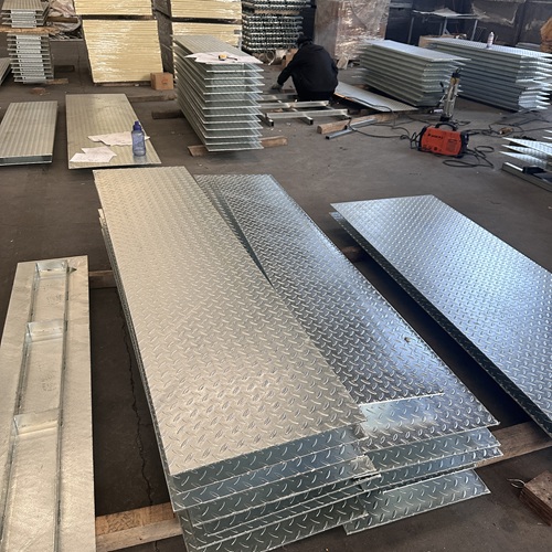 鋼格板的價(jià)值不止于功能性這些優(yōu)勢(shì)藏不住